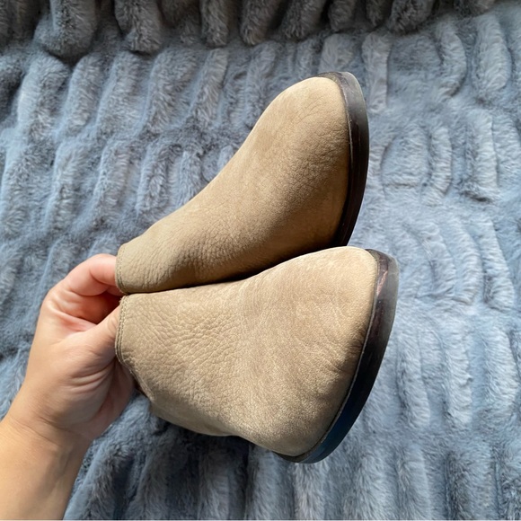 LUCKY BRAND BOOTIES - Picture 4 of 9